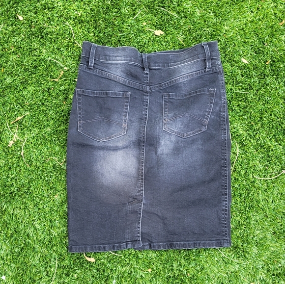 A|X Armani Exchange black denim skirt - Picture 3 of 4